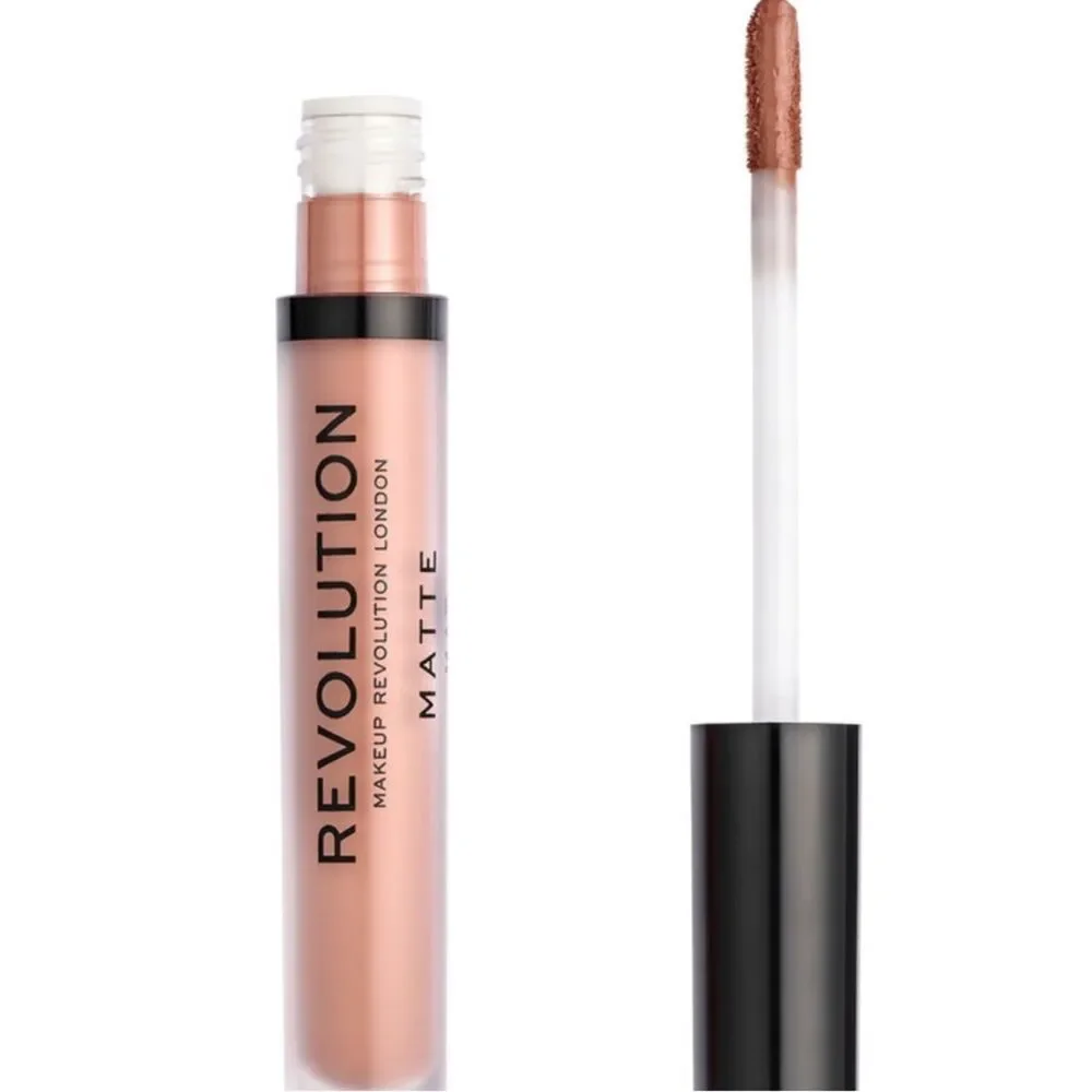 Revolution Matte Liquid Lipstick - Nude Peachy Brown Head Turner